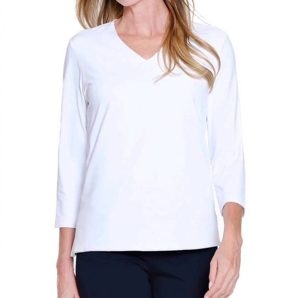 NEW MULTIPLES 3/4 sleeve v-neck top in white/peri